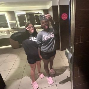 Meet your Posher, Harley